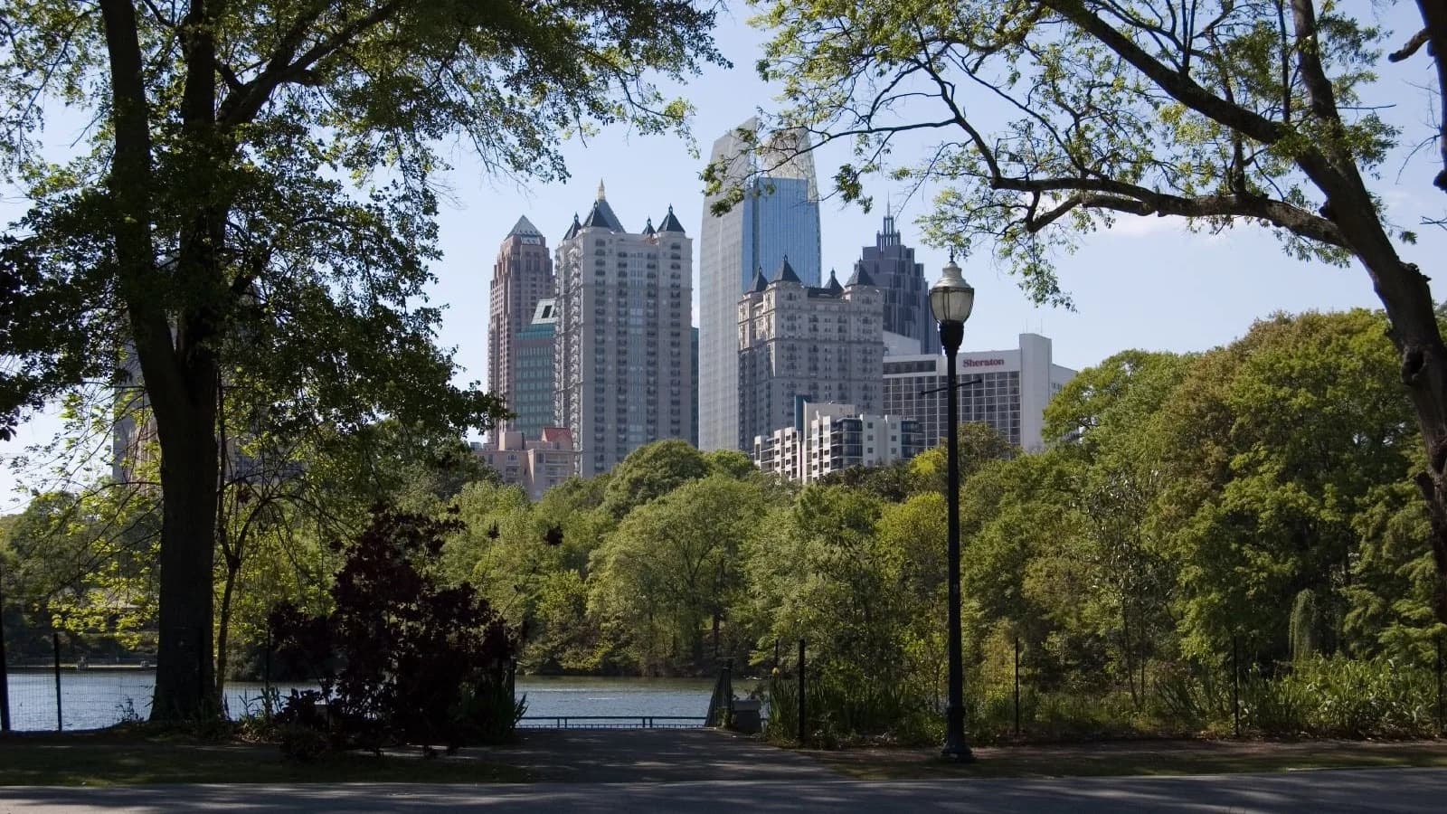 Sunday Walk in Piedmont Park